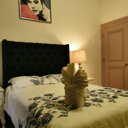 Hostel Punto 72 غواناخواتو المظهر الخارجي الصورة