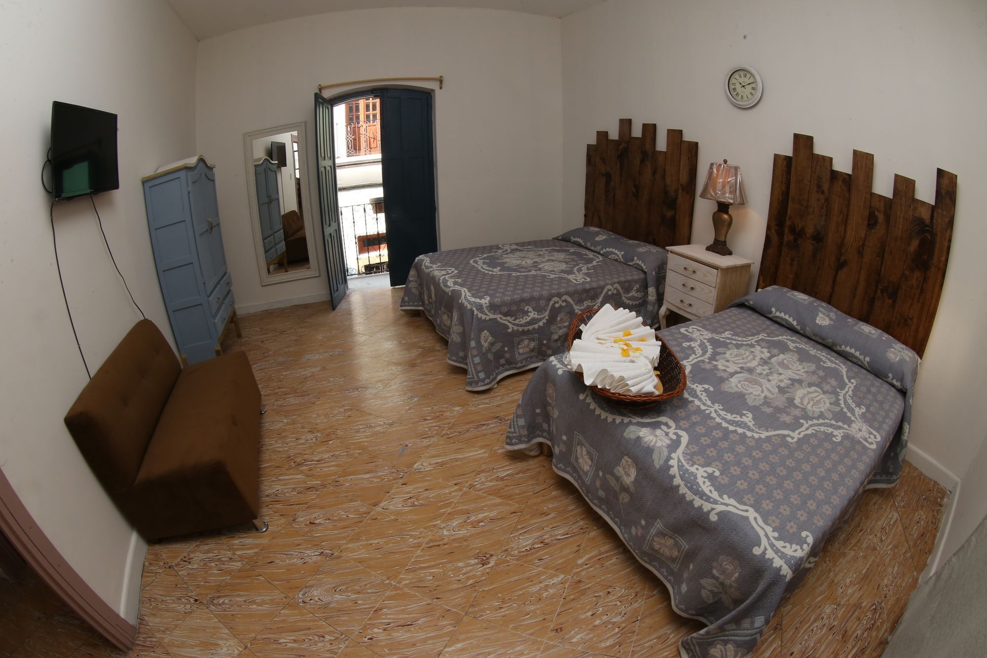 Hostel Punto 72 غواناخواتو المظهر الخارجي الصورة