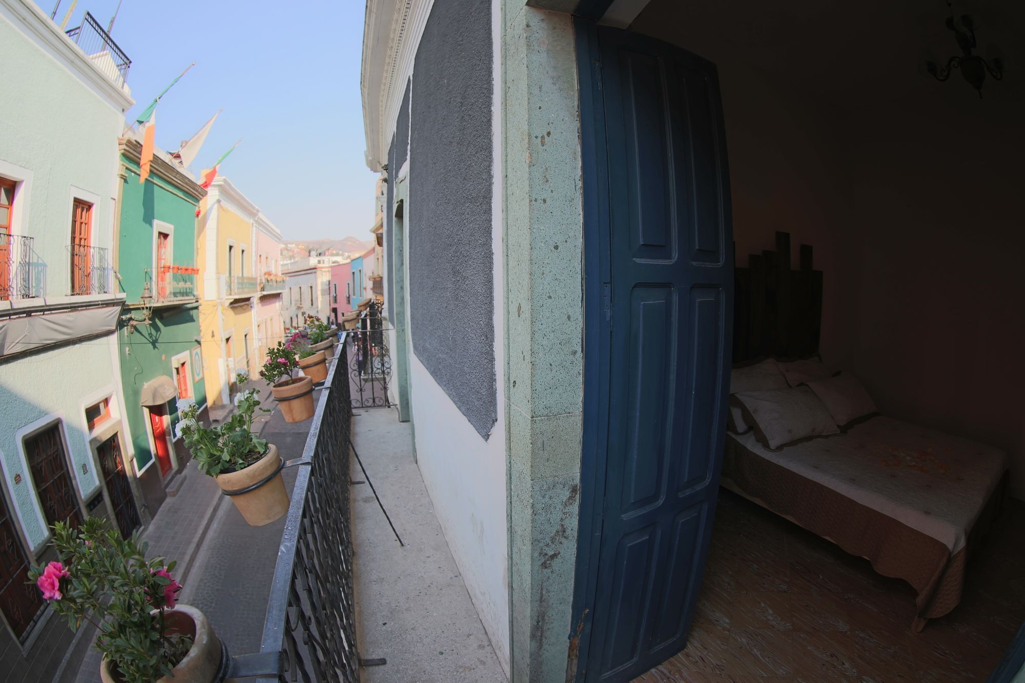 Hostel Punto 72 غواناخواتو المظهر الخارجي الصورة