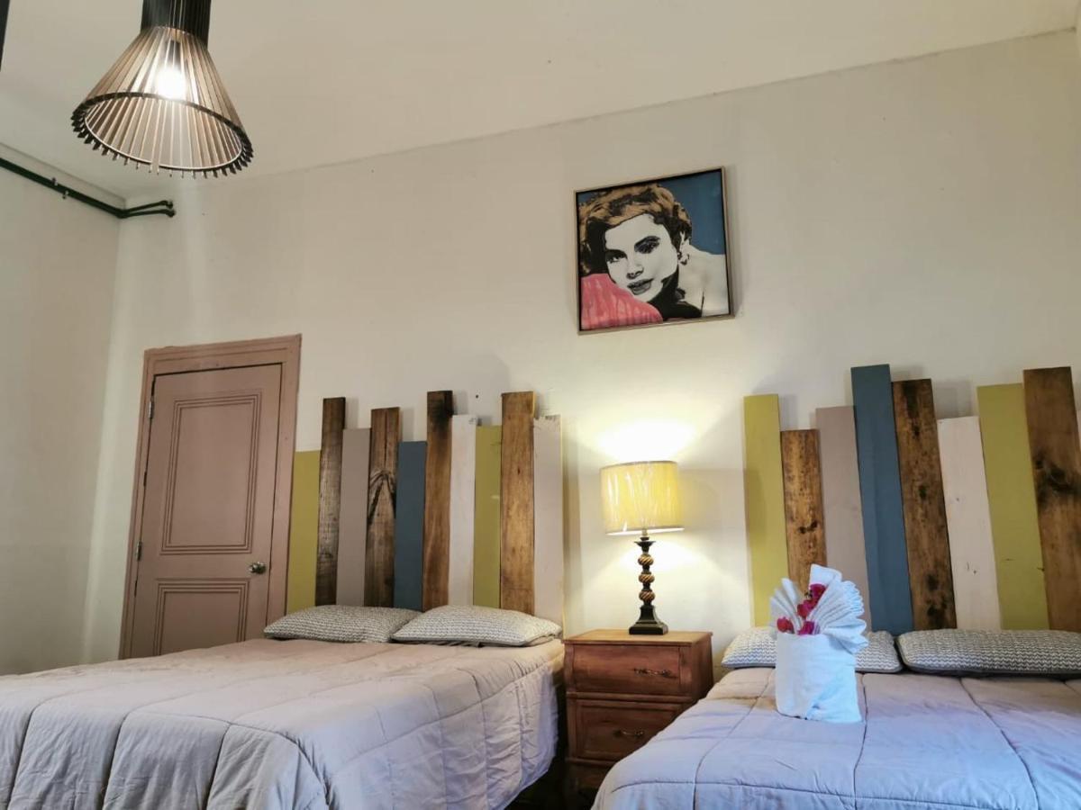 Hostel Punto 72 غواناخواتو المظهر الخارجي الصورة