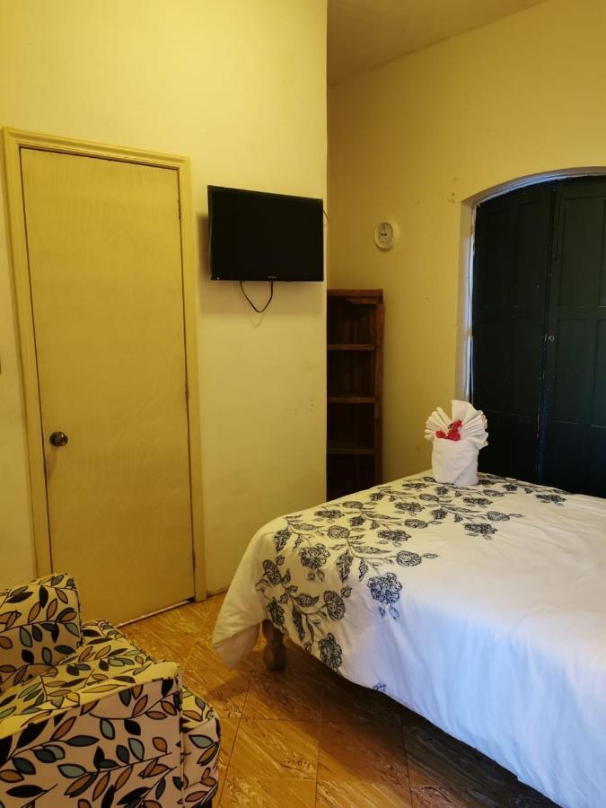 Hostel Punto 72 غواناخواتو المظهر الخارجي الصورة